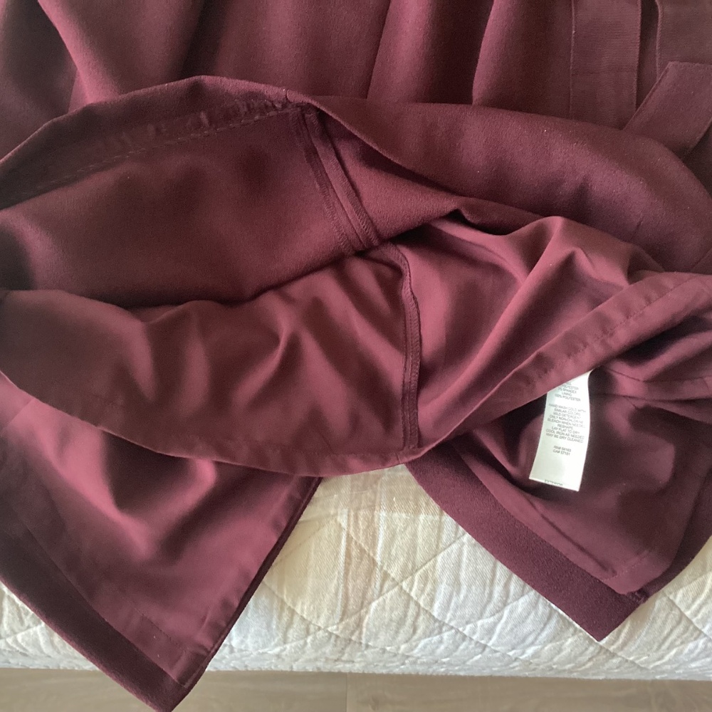 Eliza J Ruffle Sleeve Sheath Dress, size 10 - Picture 10 of 11